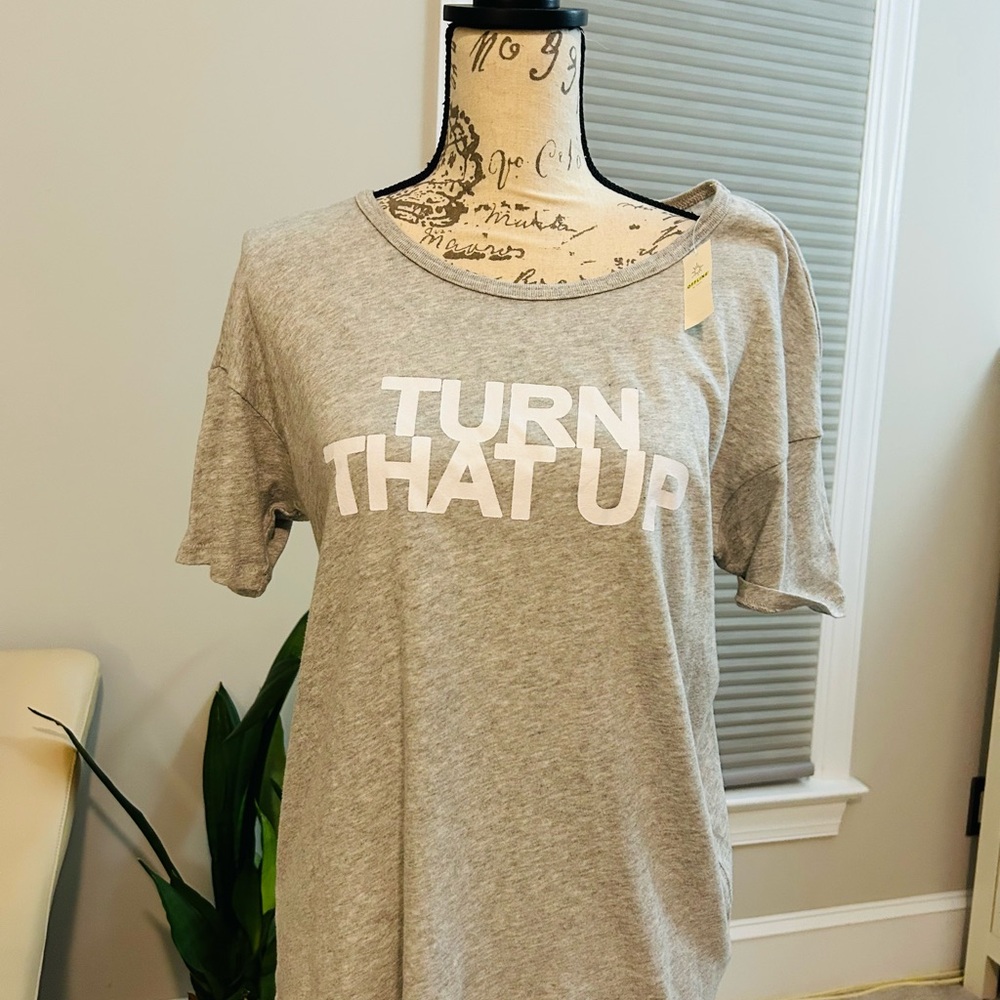 Aerie Gray 'Turn That Up' Graphic Tee
